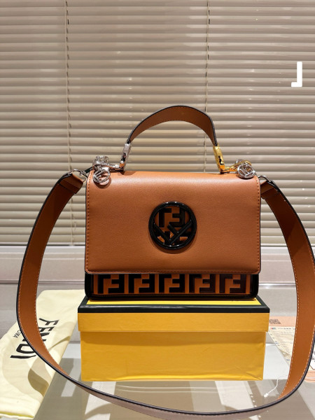 Fendi 25cm super master