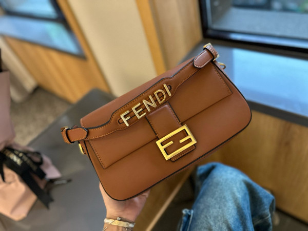 Fendi 27cm