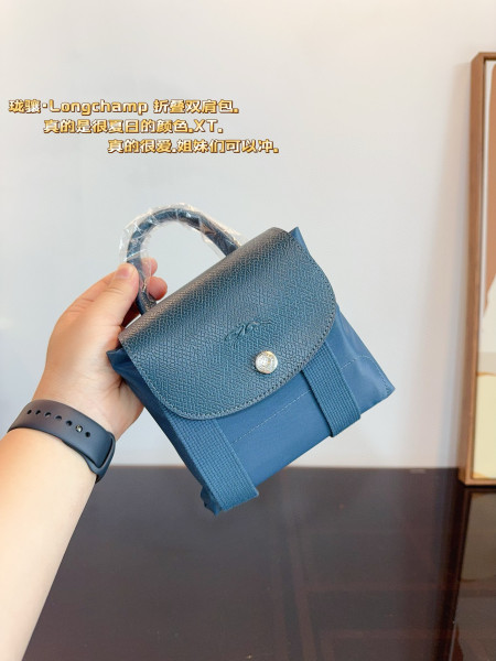 LONGCHAMP 24CM