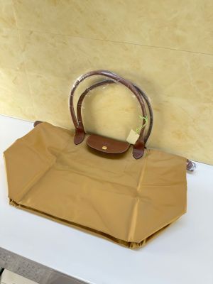 LONGCHAMP 27CM