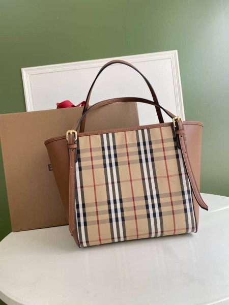 BURBURRY BAG 28CM