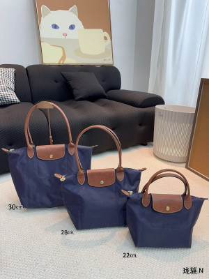 LONGCHAMP 30CM
