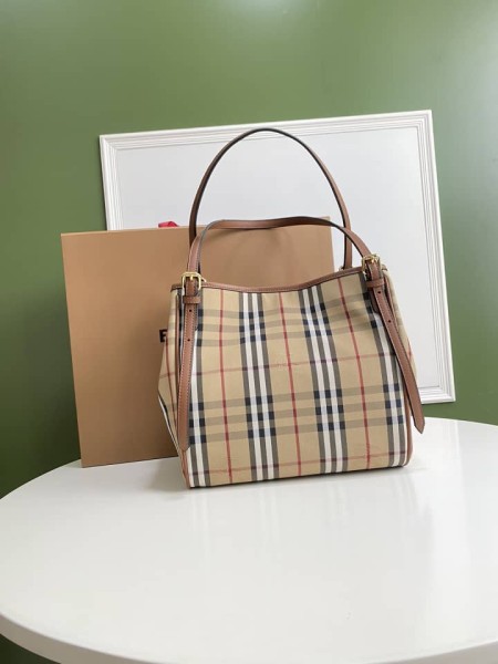 BURBURRY BAG 28CM