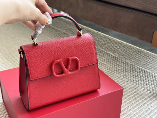 VALENTINO BAG 22CM