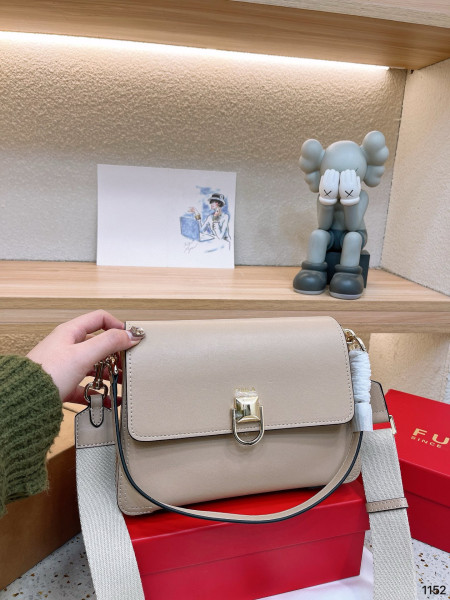 FURLA 25CM