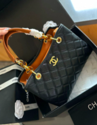 CHANEL 27CM