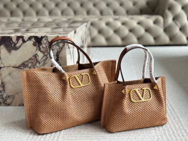 VALENTINO BAG 38CM