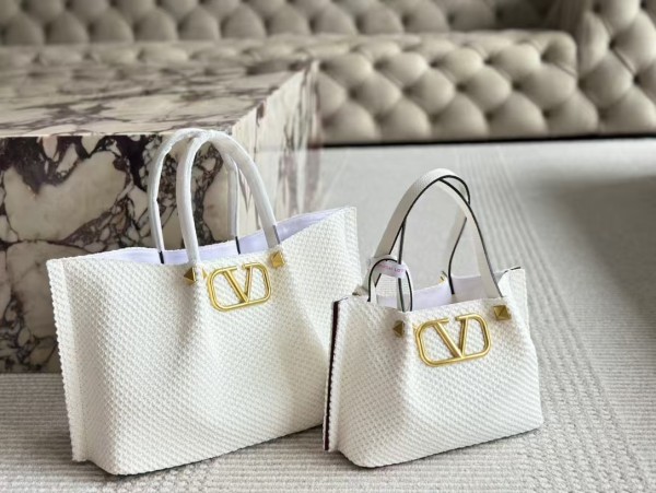 VALENTINO BAG 38CM