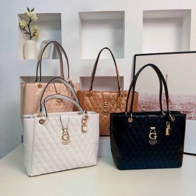 GUESS 37CM