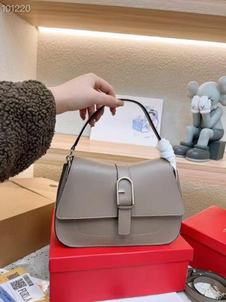 FURLA 26CM
