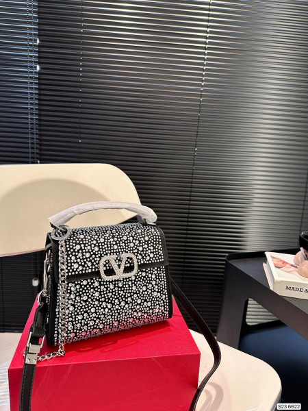 VALENTINO BAG 19CM