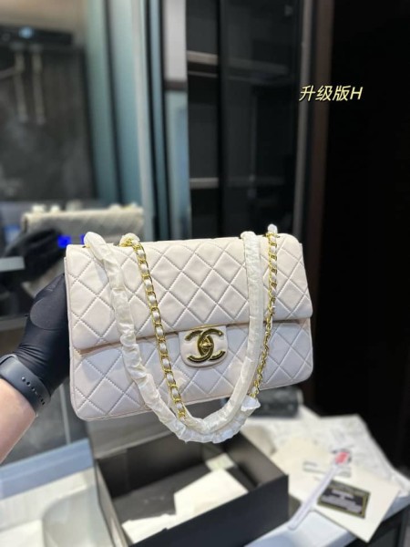 CHANEL 32CM