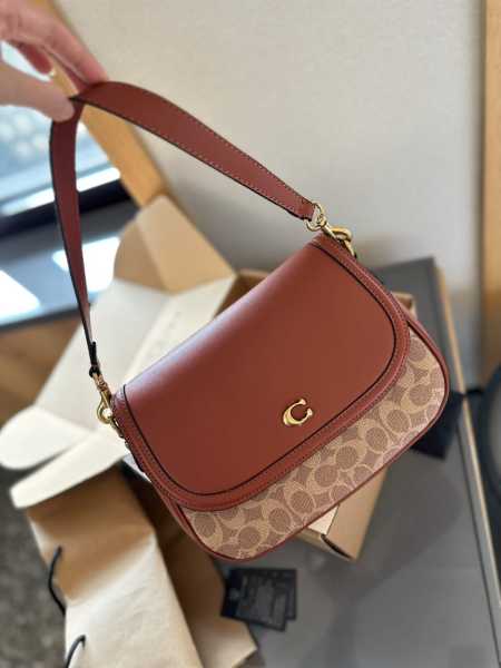 COACH 26CM