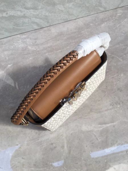 MK 21CM