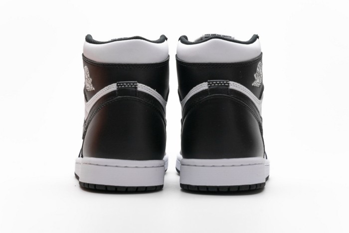 OG Air Jordan 1 Retro Black White (2014) 555088-010