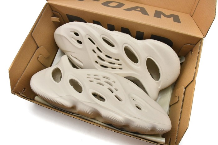PK GOD adidas Yeezy Foam Runner Sand FY4567