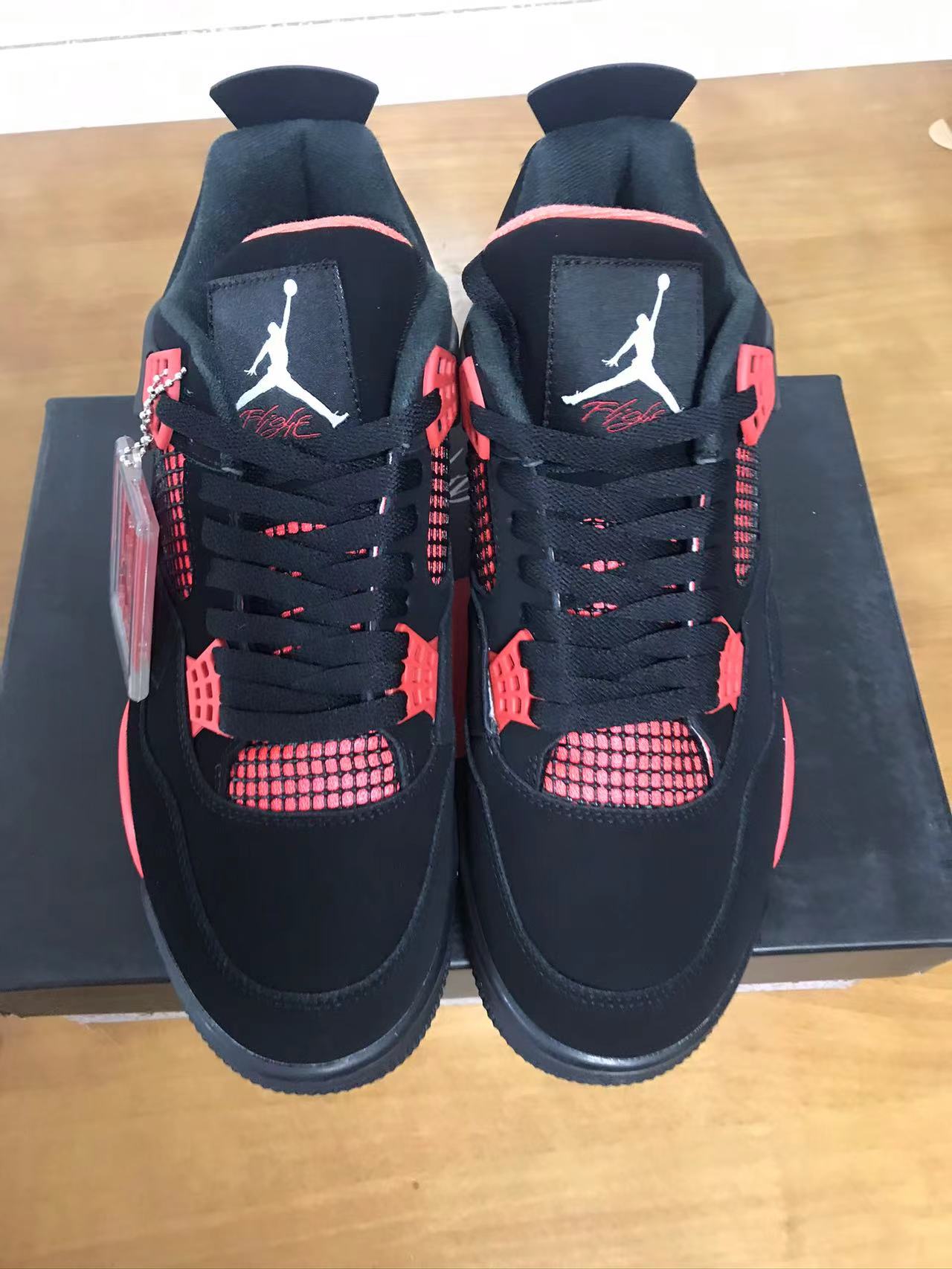 mangomeee,replica jordan 4,best fake sneaker