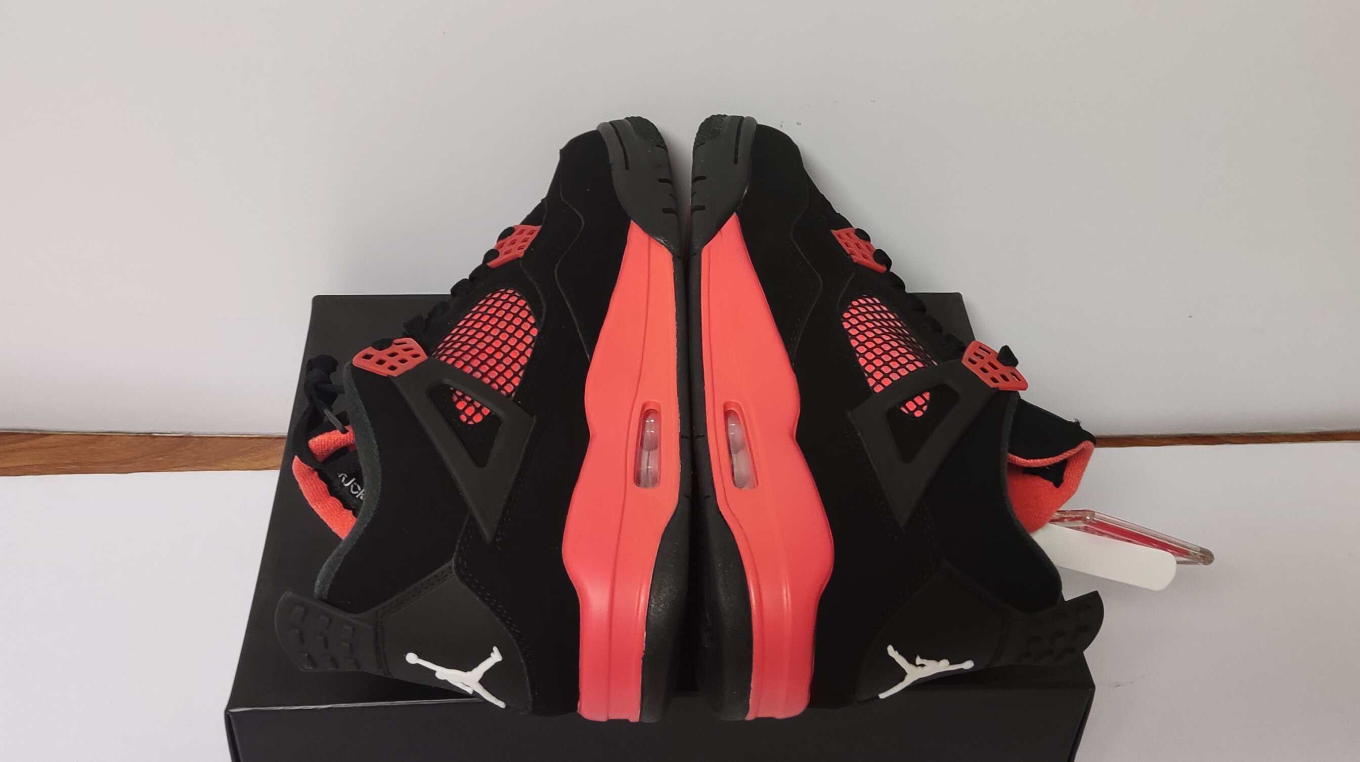 Reps Jordan 4 left side