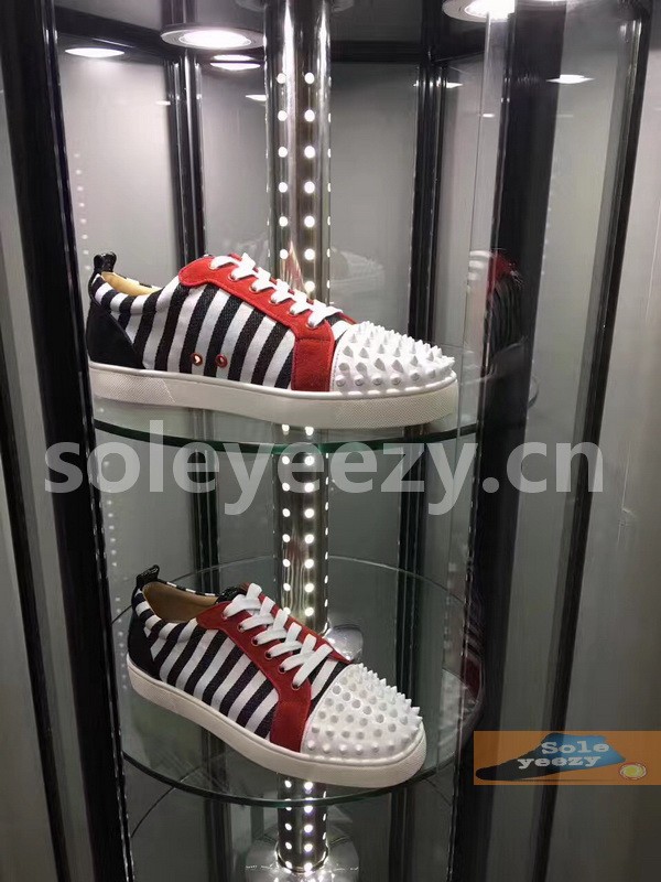 Super Max Christian Louboutin Shoes-672