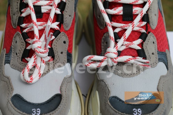 B 17FW Tripe-S High End Sneaker-003