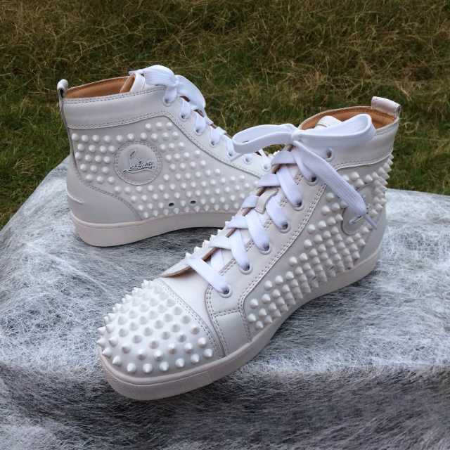 Super Max High End Christian Louboutin Louis Spikes Men's Flat Sneaker White(with receipt)
