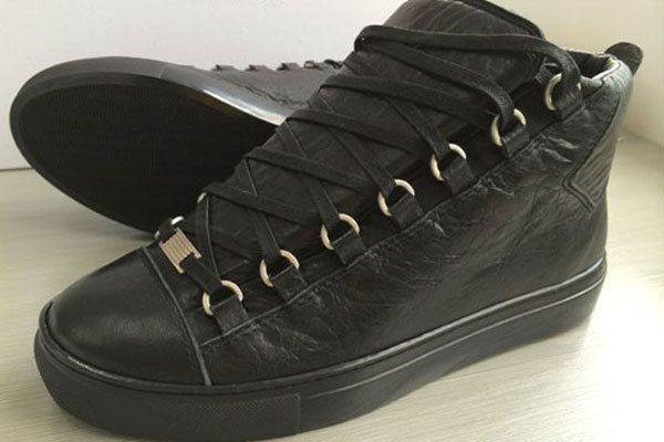 B Arena High Top Creased Leather Sneakers Black