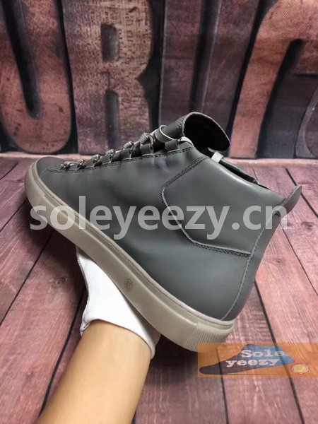 B Arena High End Sneaker-039