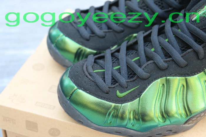 Nike Air Foamposite One “Metallic Green”