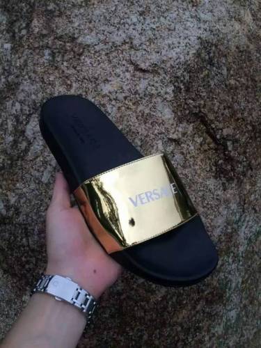 Versace Men slippers AAA-079