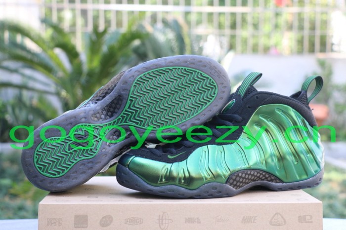 Nike Air Foamposite One “Metallic Green”