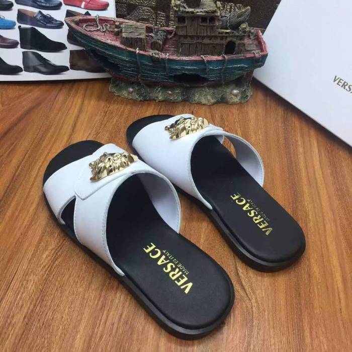 Versace Men slippers AAA-083
