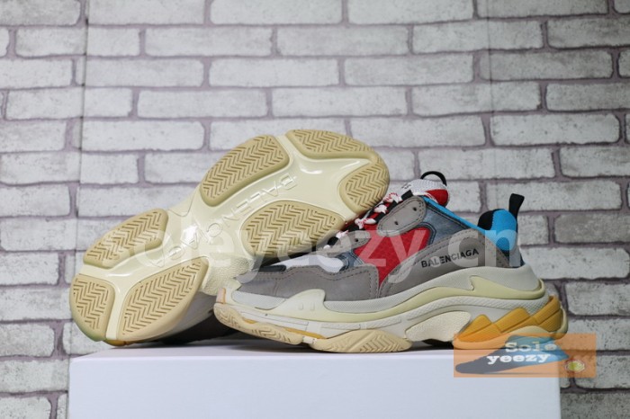 B 17FW Tripe-S High End Sneaker-003
