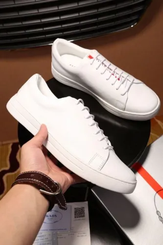 Prada men shoes 1:1 quality-020