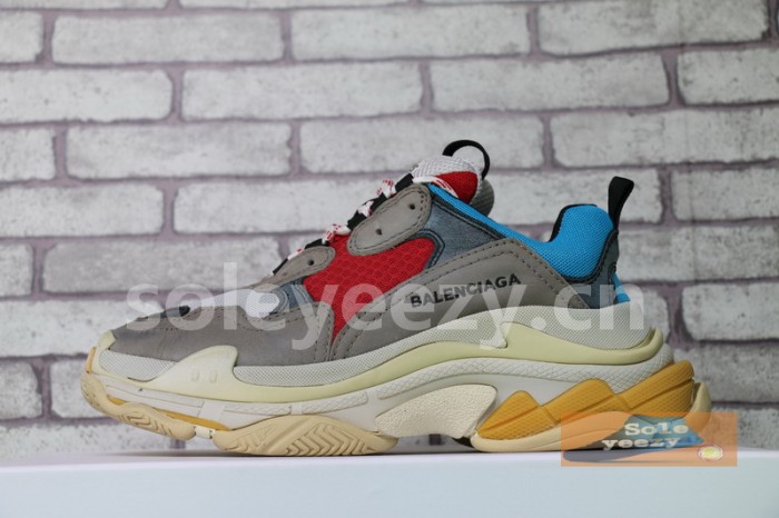B 17FW Tripe-S High End Sneaker-003