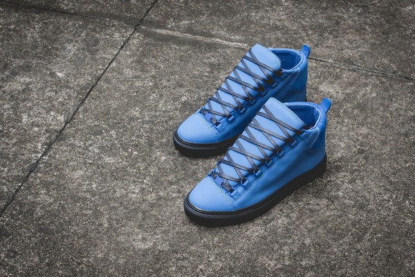 B Arena High End Sneaker-019