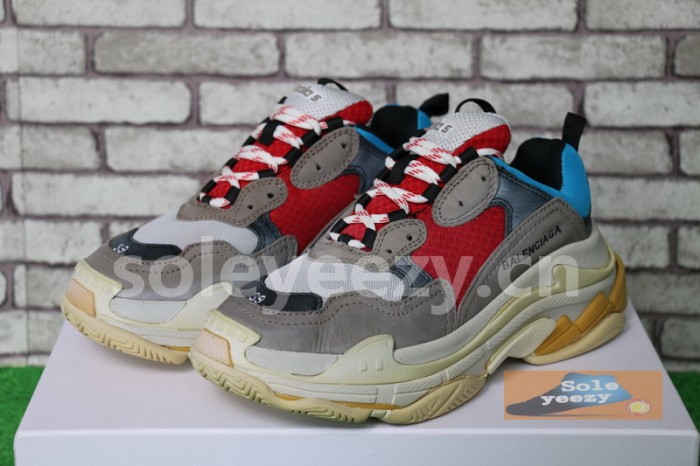 B 17FW Tripe-S High End Sneaker-003