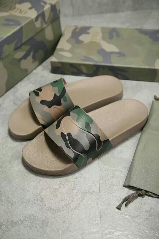 VT Men slippers AAA-001