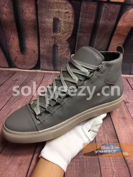 B Arena High End Sneaker-039
