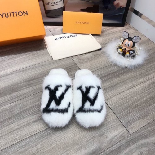 LV Sandals 1-1 Quality-249