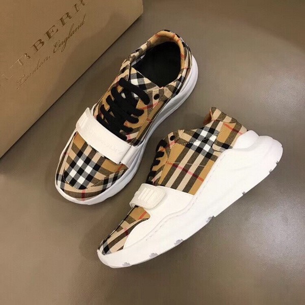 Burberry men shoes 1：1 quality-324