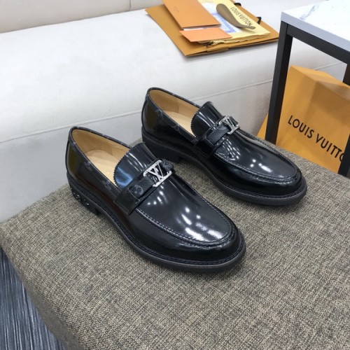 LV Men shoes 1：1 quality-4068
