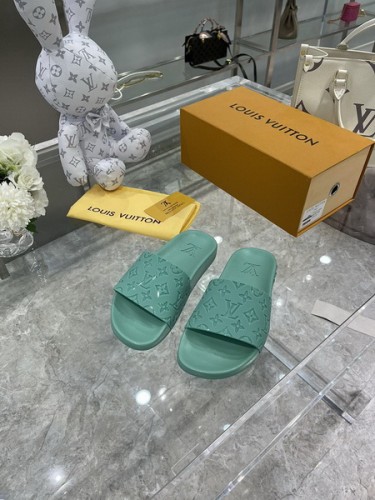 LV women slippers AAA-265