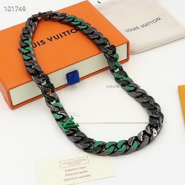 LV Necklace-066