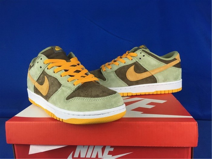 Authentic Nike Dunk Low SE “Dusty Olive”