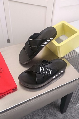 VT Men slippers AAA-070