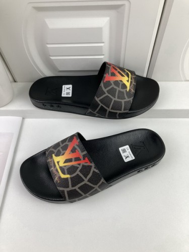 LV men slippers AAA-1146