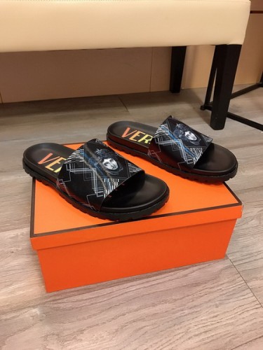 Versace men slippers 1：1 quality-012