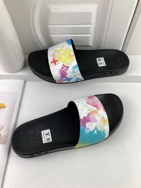 LV men slippers AAA-1144