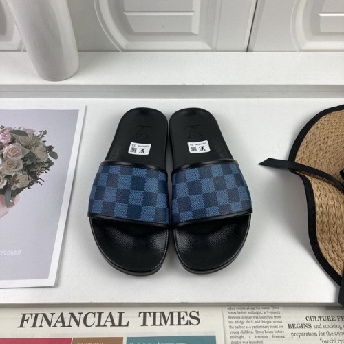 LV women slippers AAA-242