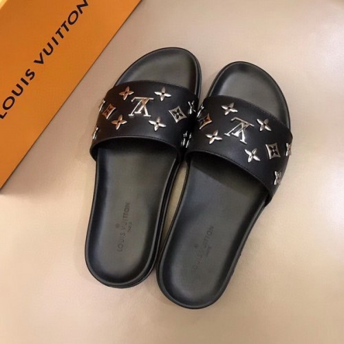 LV men slippers AAA-611